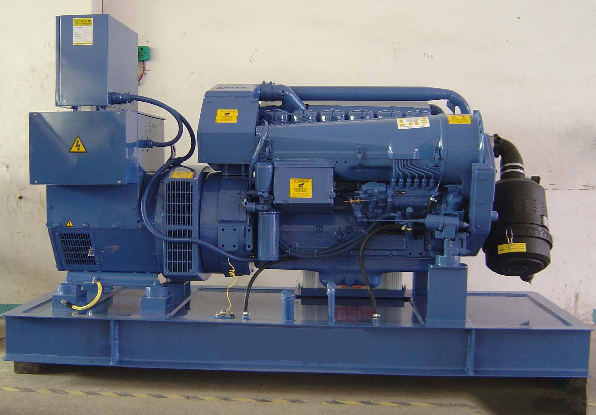 凤城汽油发电机组冬季启动前，电瓶需要做哪些检查和维护？