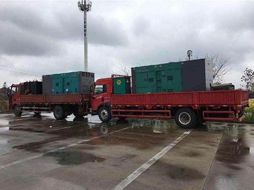 凤城涂抹密封胶后，需要等待多长时间才能安装水冷式机油散热器密封件？